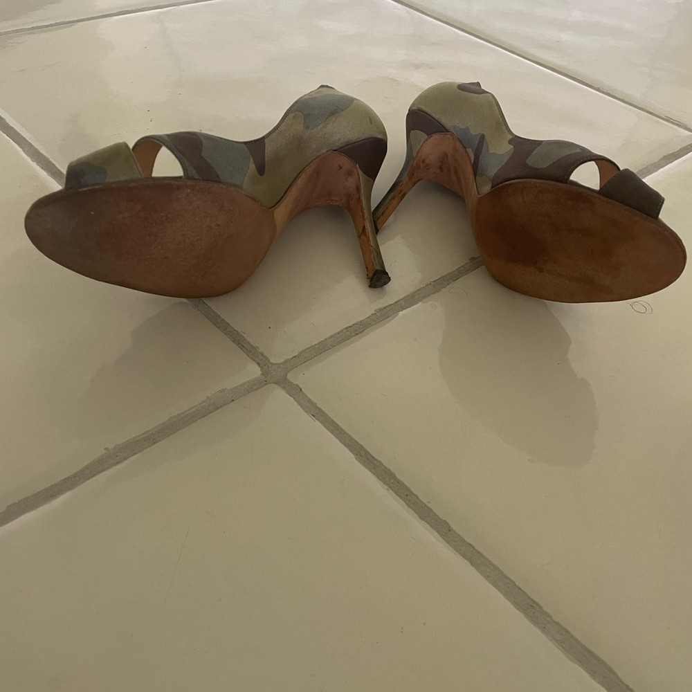 Manolo blahnik - Picture 6 of 7